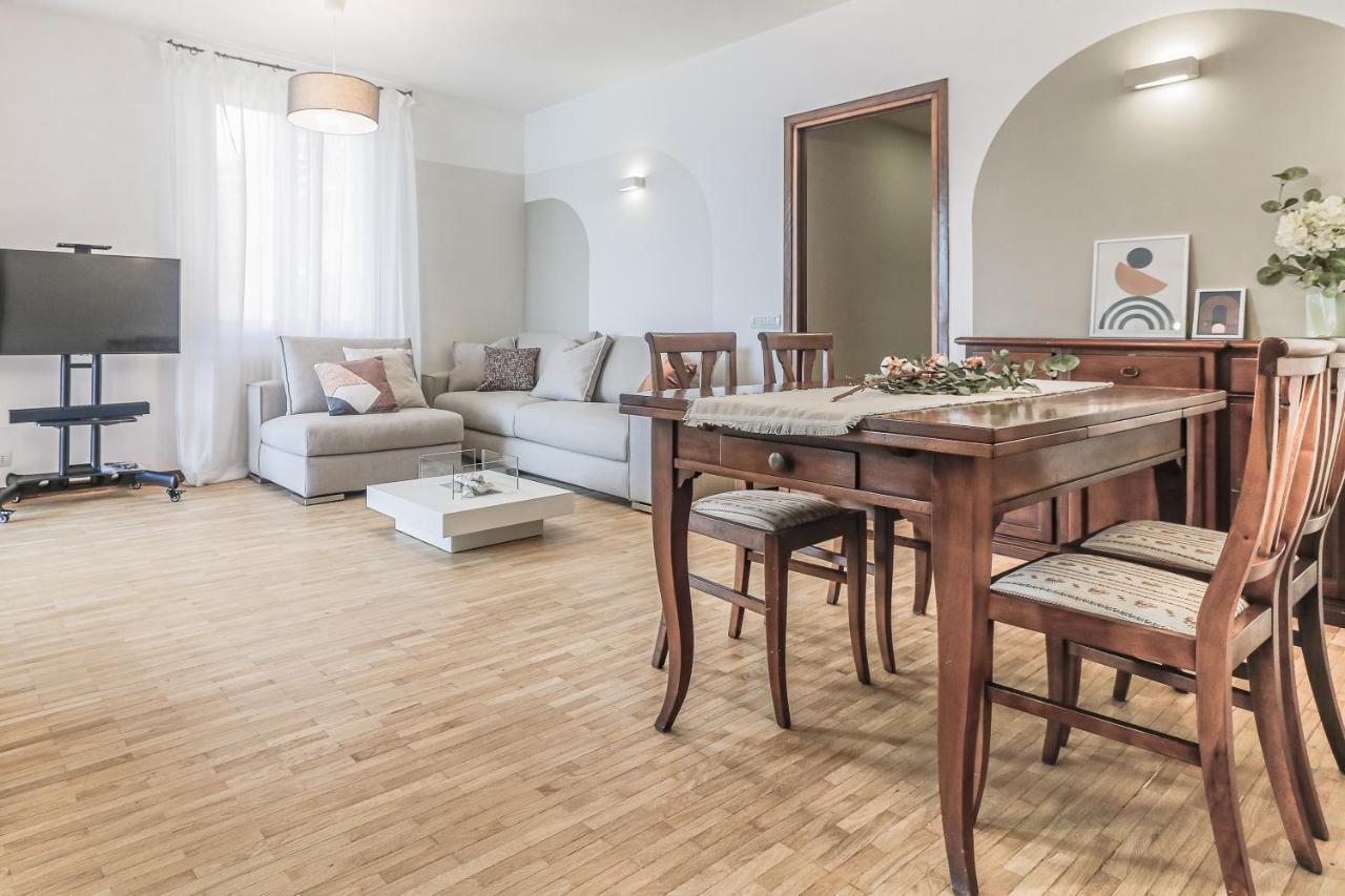 Stunning View Lakeside Apartment - Larihome A11 赫拉弗多纳 外观 照片
