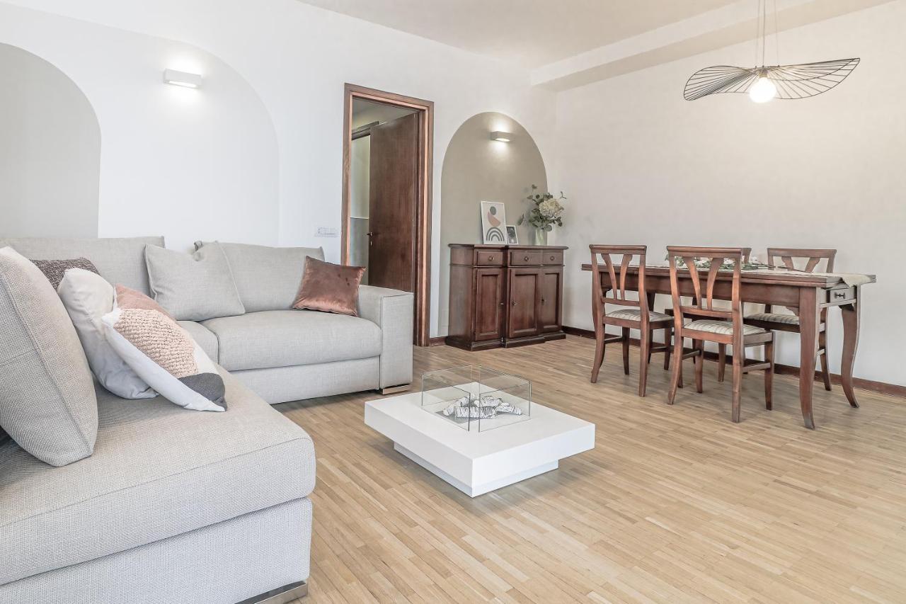 Stunning View Lakeside Apartment - Larihome A11 赫拉弗多纳 外观 照片